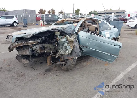 2002 BMW 325Ci из США, поврежденный, VIN WBABN33402JW52685